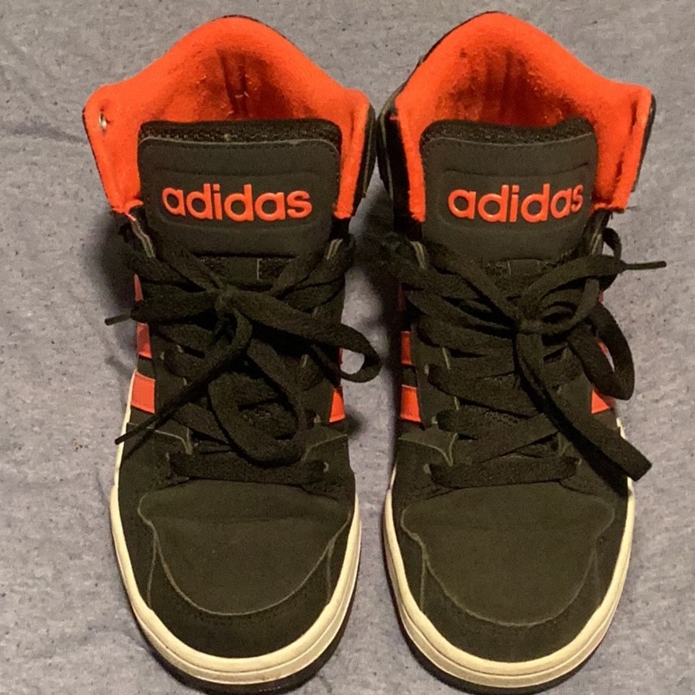 Women's Adidas Sneakers Size 3.5Y